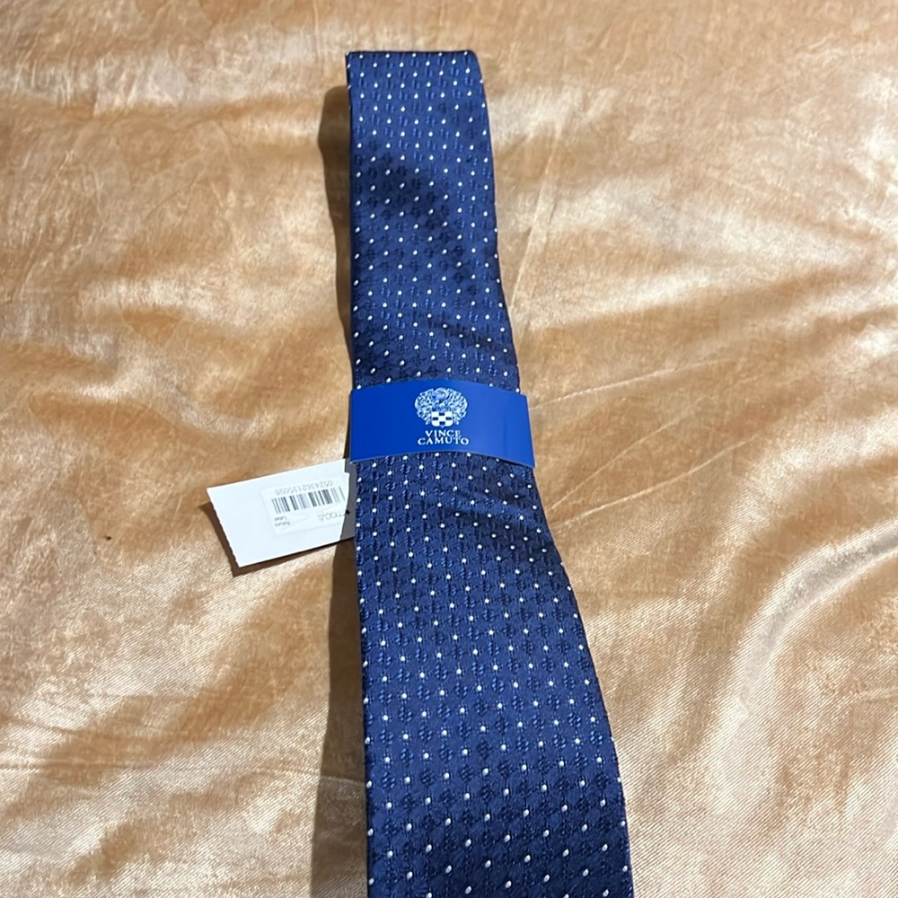 Vince Camuto Men’s Tie brand new with tags from Macy’s